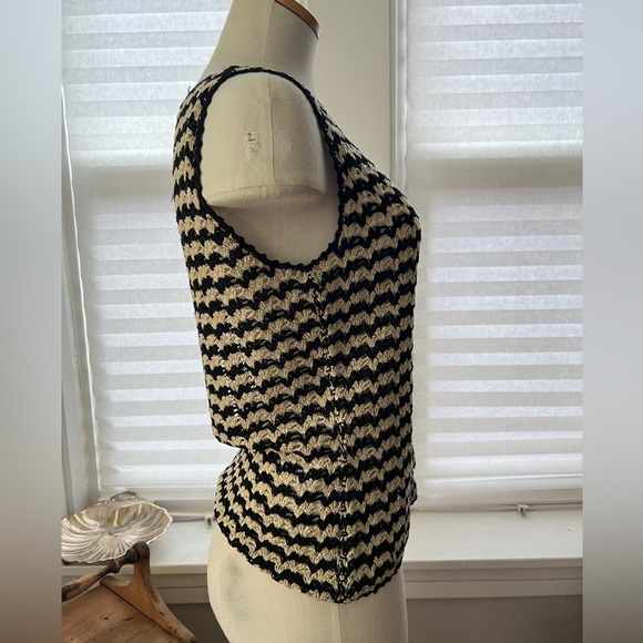 Finity Studio Women’s Sleeveless black & white zig zag woven top size medium - Picture 3 of 5